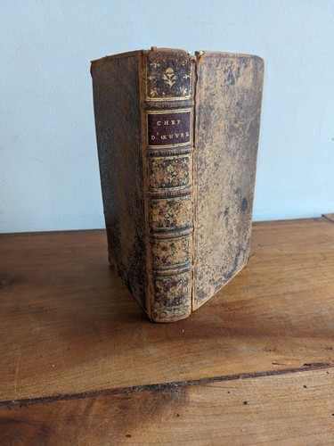 Libro antico cap - antico,